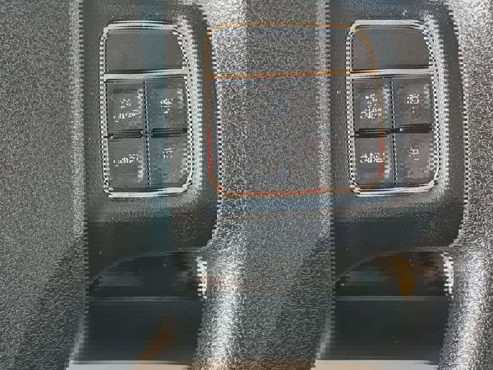 Used 2014 Dodge Grand Caravan American Value Package image 24