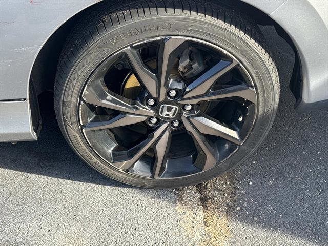 Used 2019 Honda Civic Sport image 12