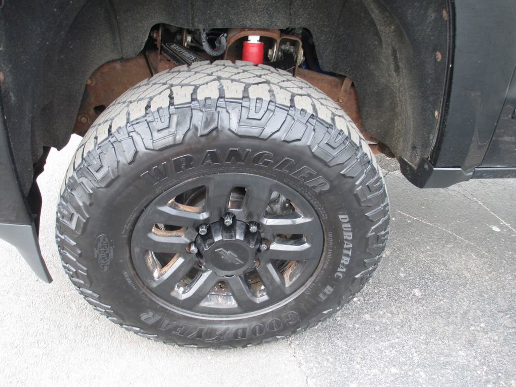 Used 2018 Chevrolet Silverado 2500 LT w/ Midnight Edition image 16