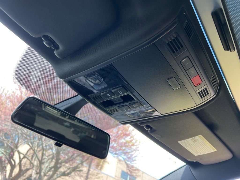 Used 2018 Volkswagen GTI SE image 22