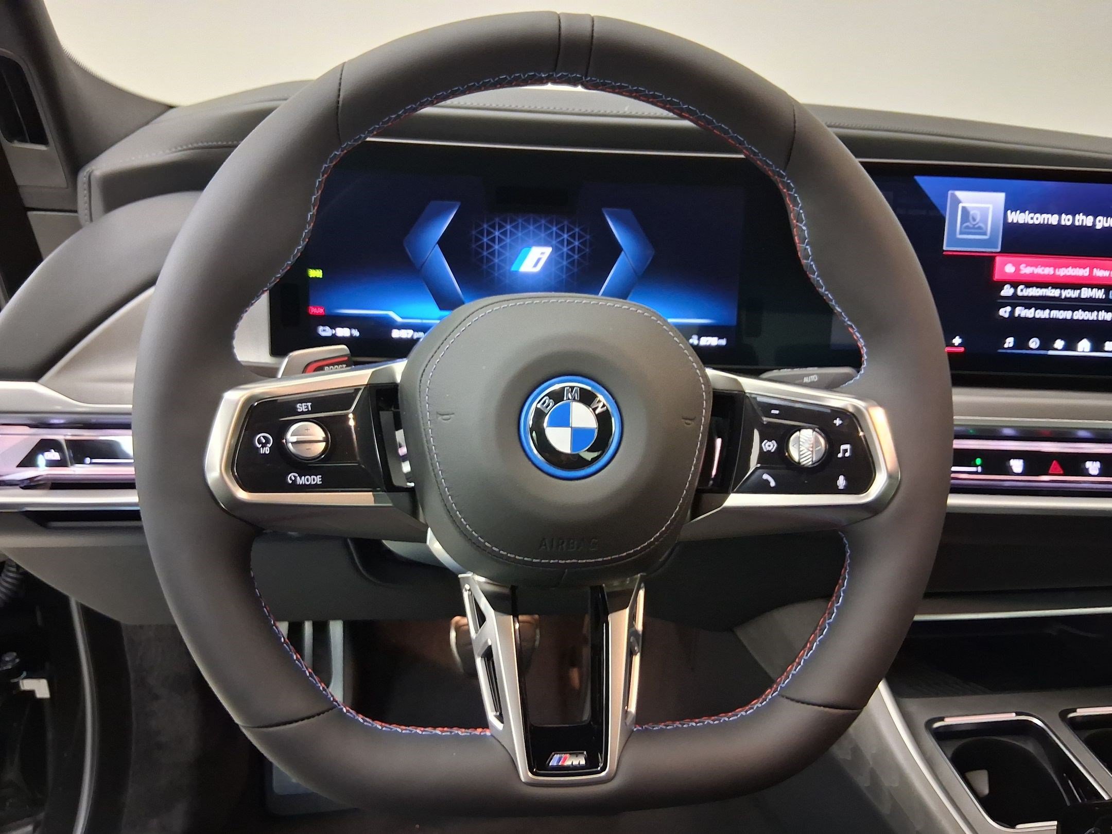 New 2026 BMW i7 M70 w/ Executive Package AWD/4WD image 14
