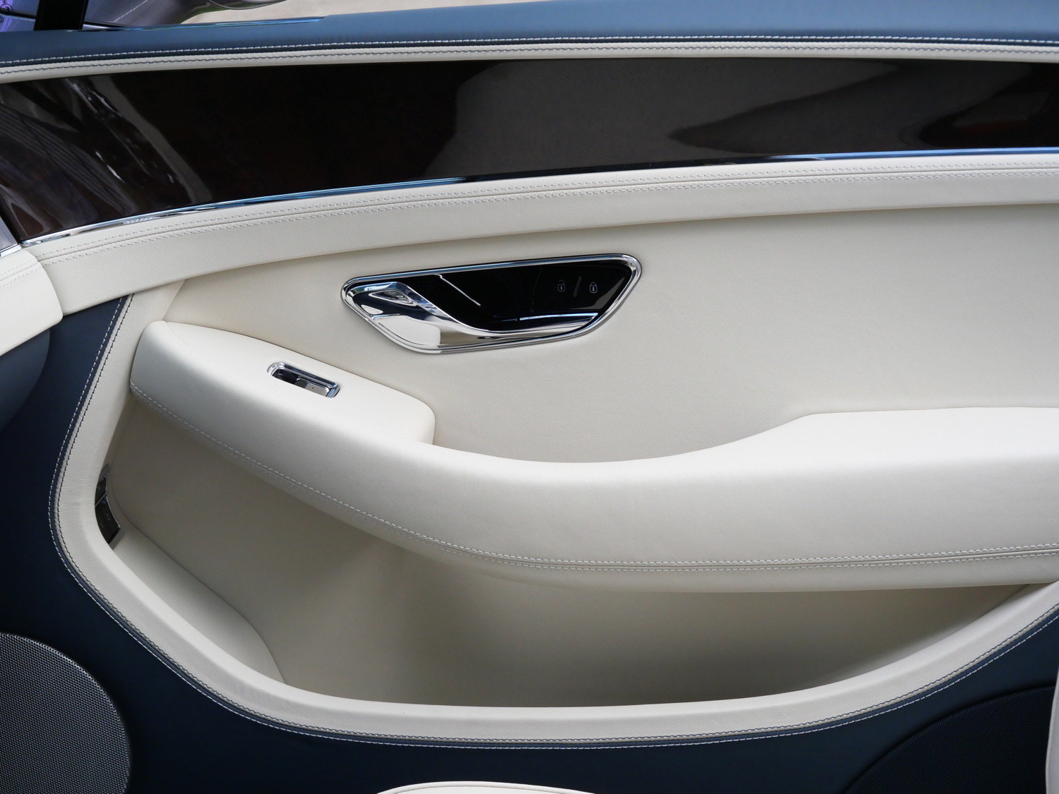 New 2026 Bentley Continental GT AWD/4WD image 15