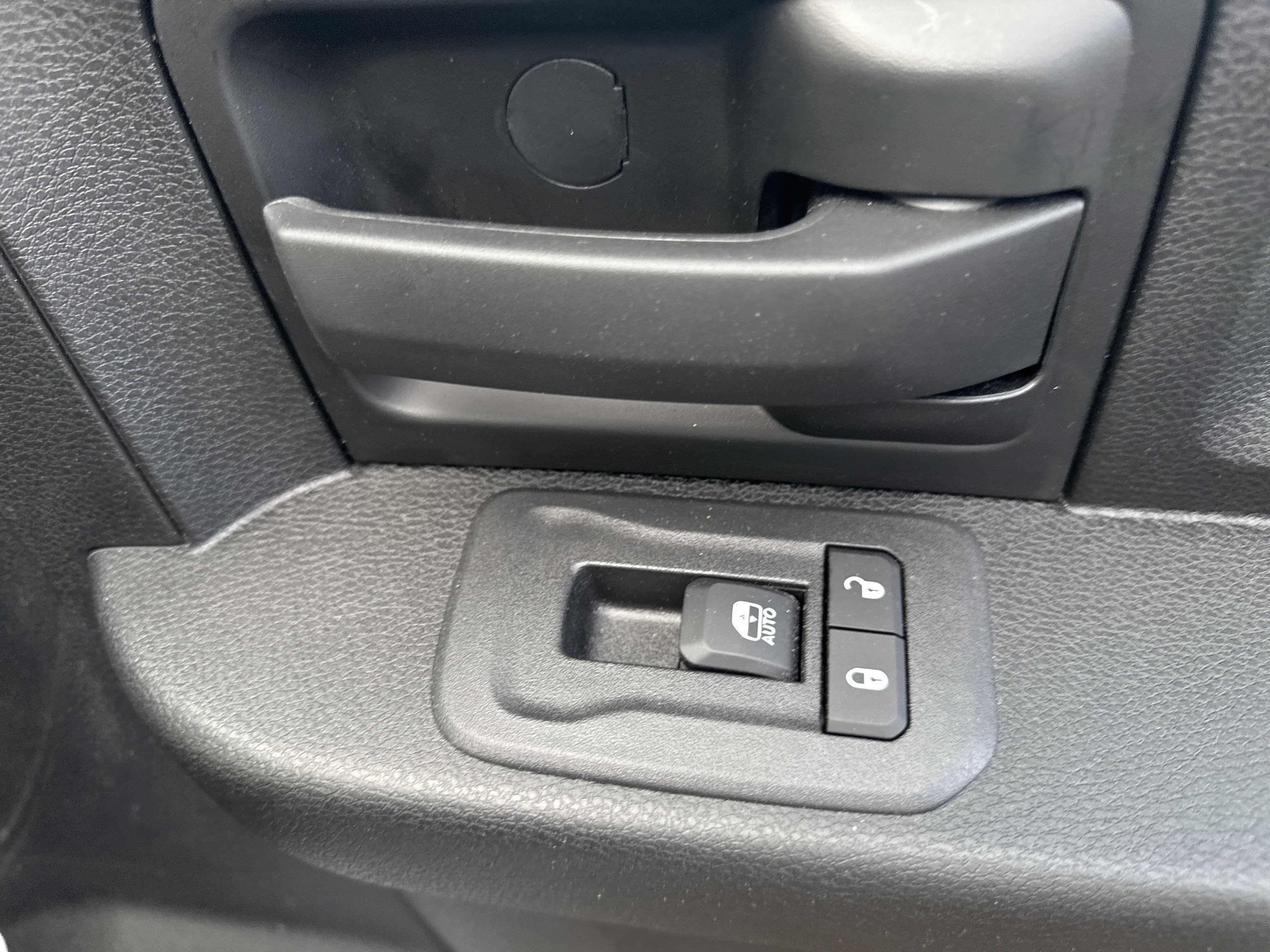 New 2025 RAM 2500 Tradesman image 27