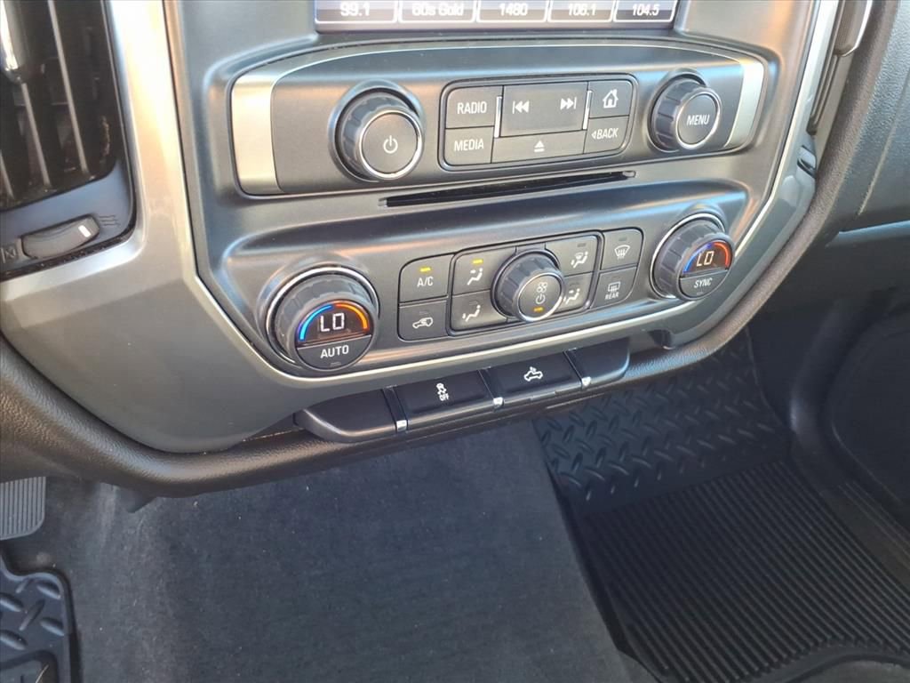 Used 2018 Chevrolet Silverado 1500 LT w/ All Star Edition image 34