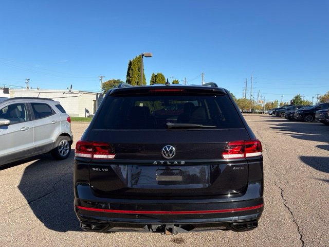 Used 2023 Volkswagen Atlas SEL R-Line AWD/4WD image 4