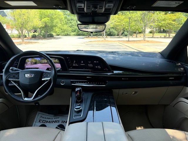 Used 2023 Cadillac Escalade ESV Premium Luxury AWD/4WD image 37