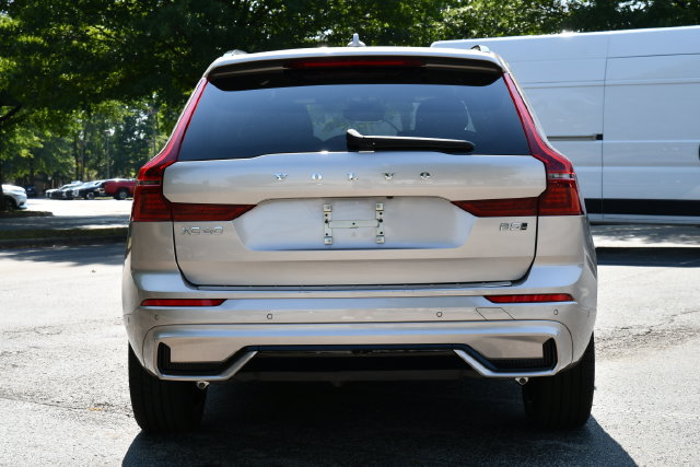 Used 2026 Volvo XC60 B5 Plus AWD/4WD image 6