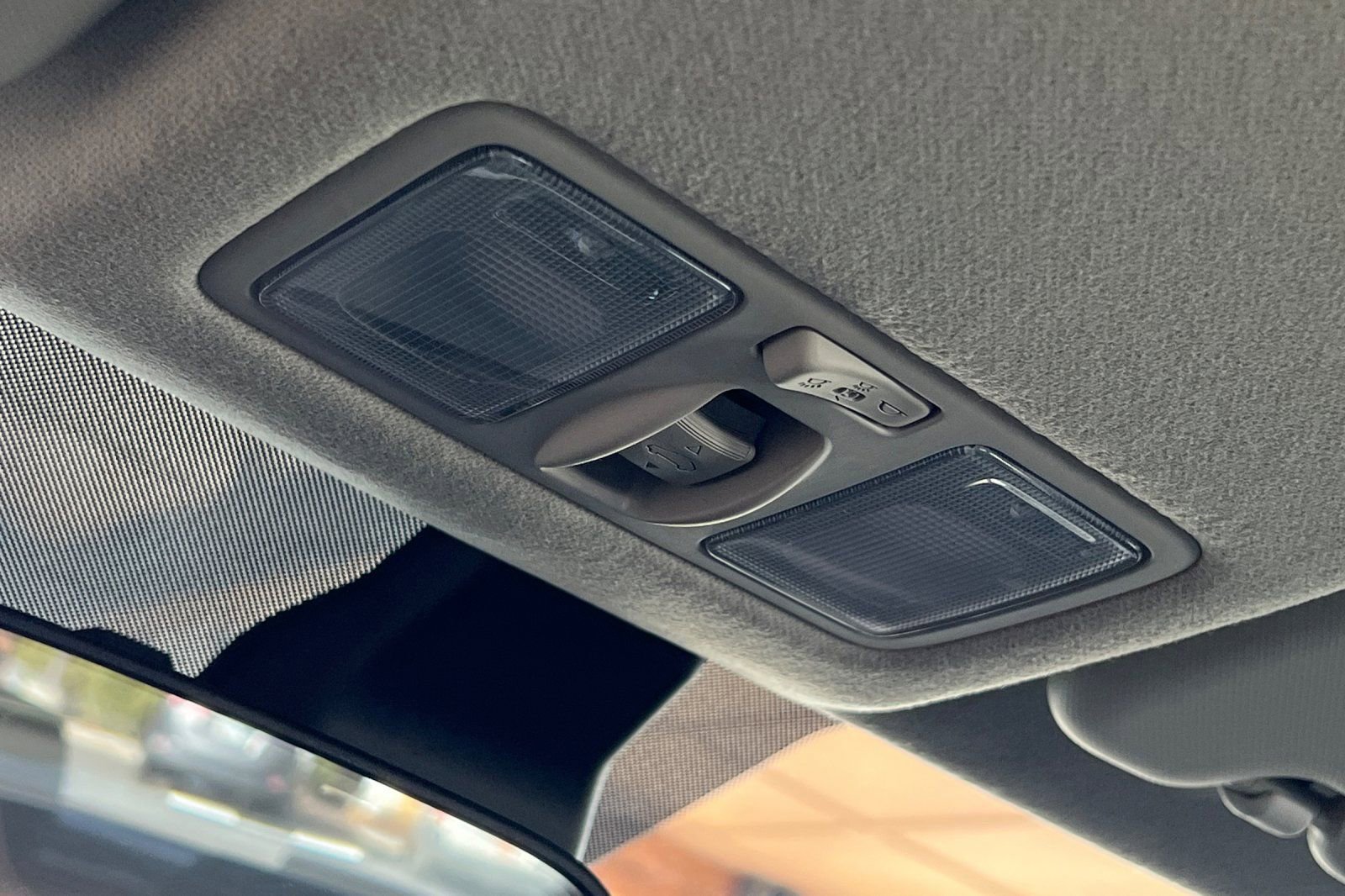 Used 2025 Hyundai Venue SEL image 24