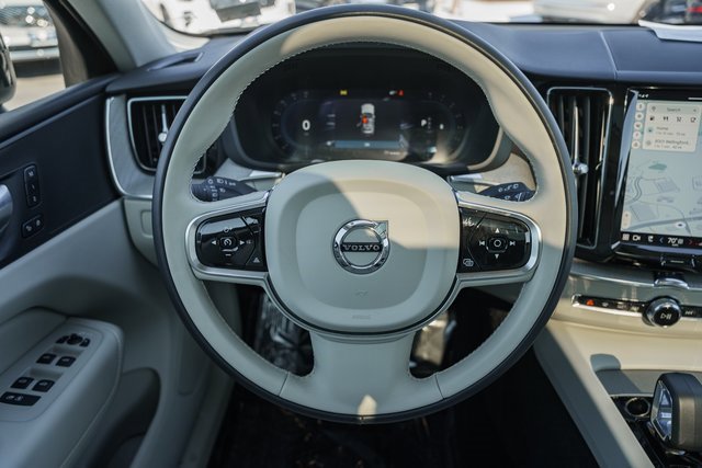 Certified 2024 Volvo XC60 B5 Plus w/ Climate Package image 29