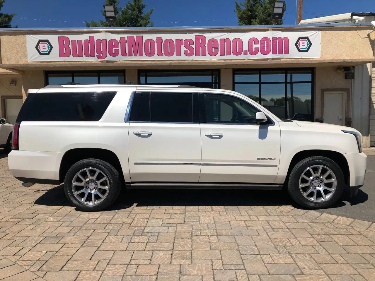 Used 2015 GMC Yukon XL Denali w/ Touring Package