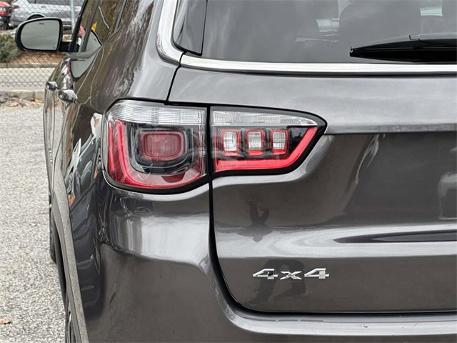 Certified 2022 Jeep Compass Limited image 12