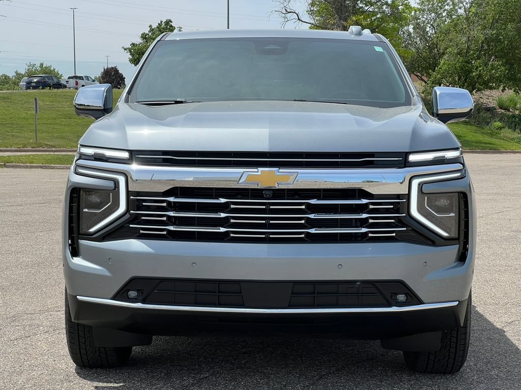 Used 2025 Chevrolet Suburban Premier AWD/4WD image 49