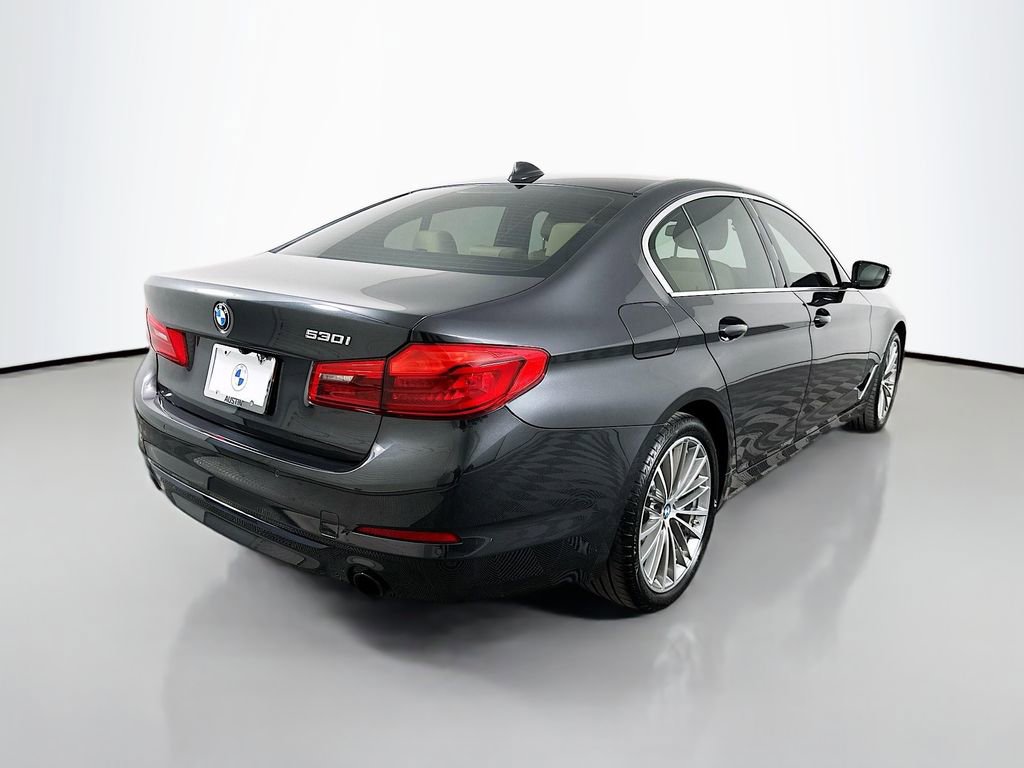 Used 2020 BMW 530i w/ Lighting Package image 5