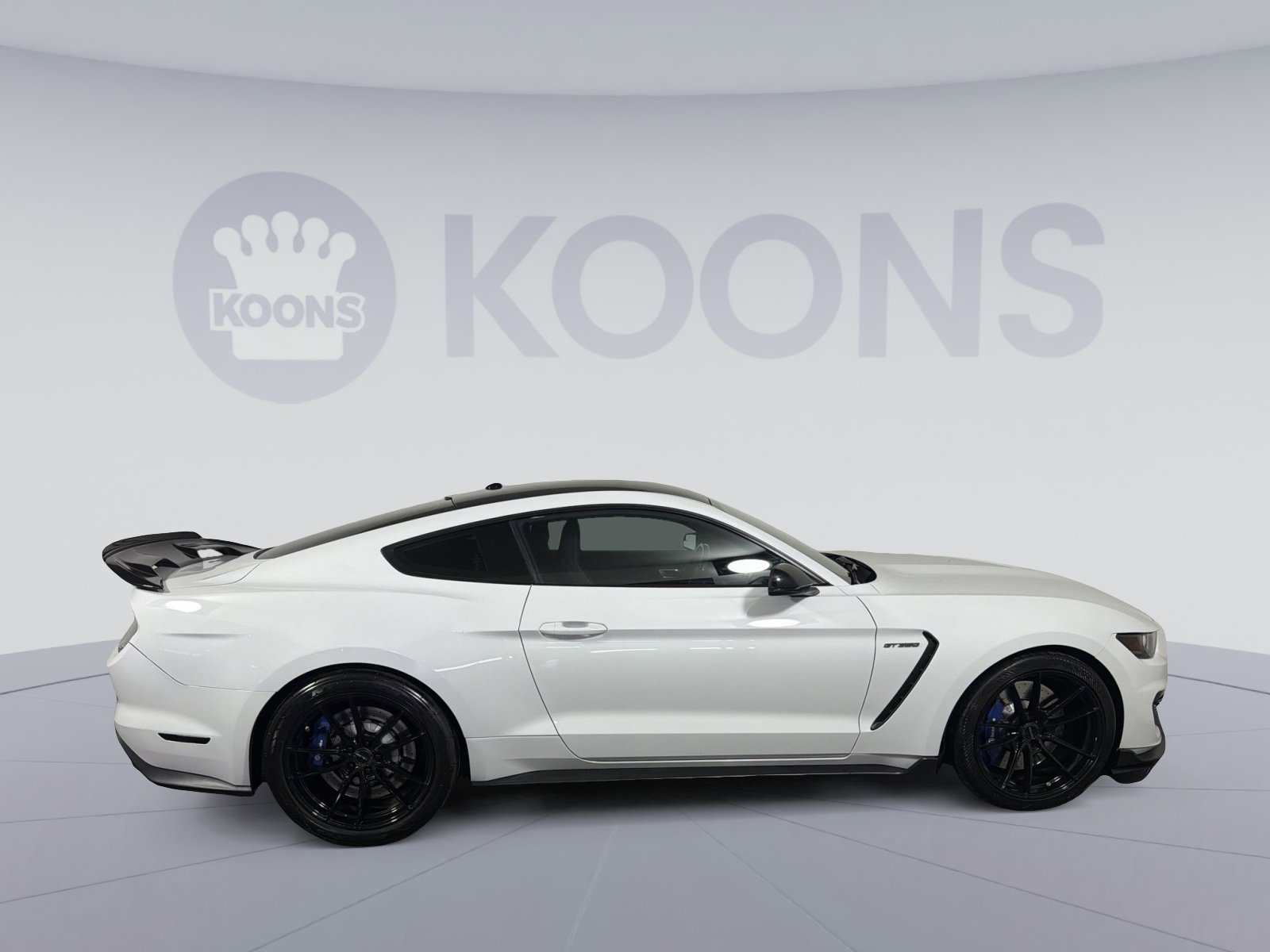 Used 2018 Ford Mustang Shelby GT350 w/ Electronics Package image 8