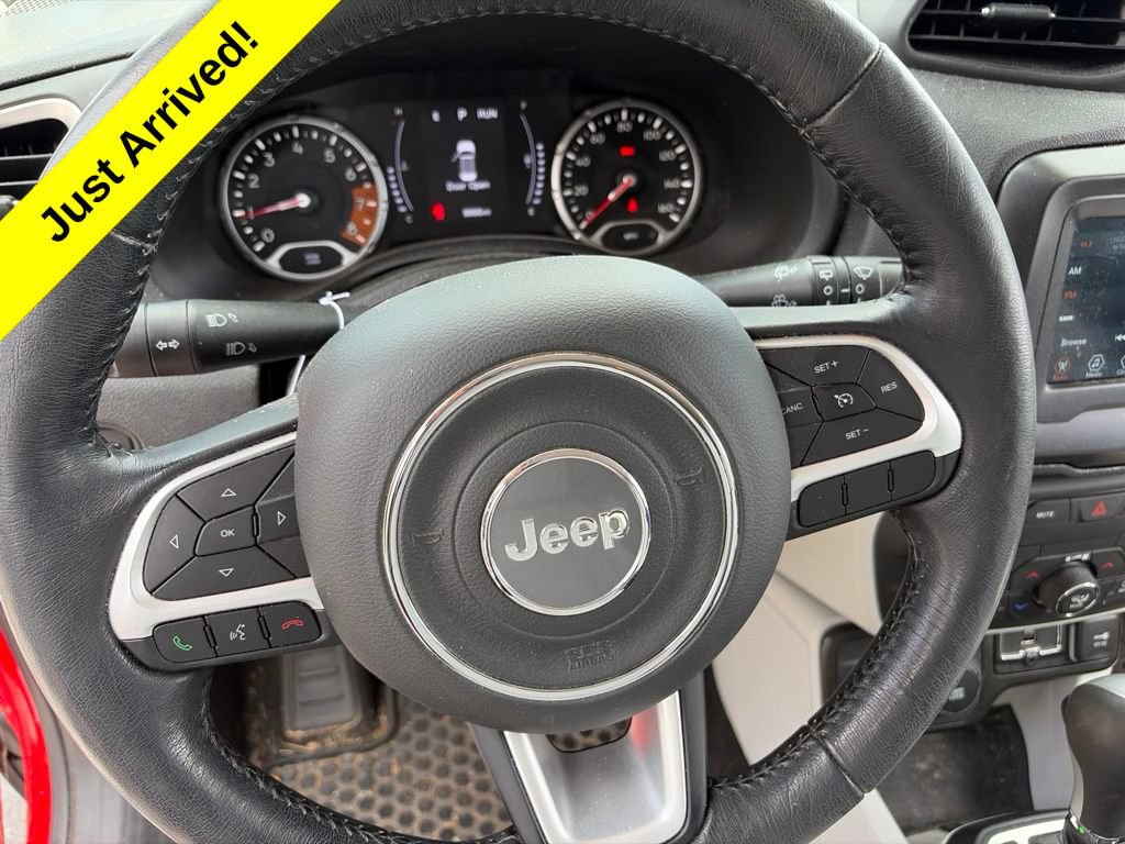 Used 2019 Jeep Renegade Latitude w/ Cold Weather Group AWD/4WD image 12