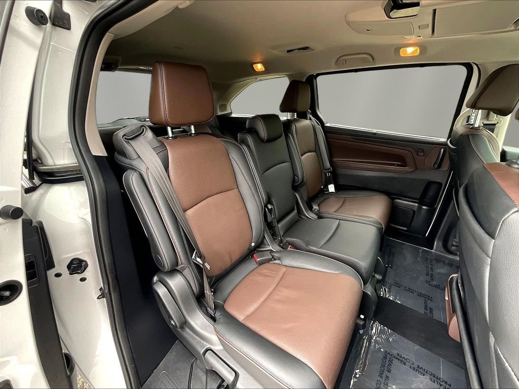 Used 2025 Honda Odyssey Elite image 25