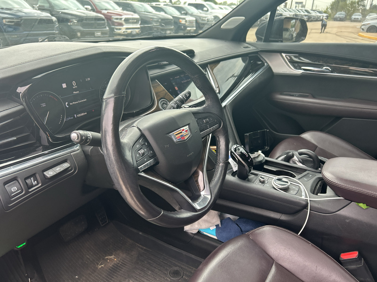 Used 2021 Cadillac XT6 Premium Luxury FWD image 9