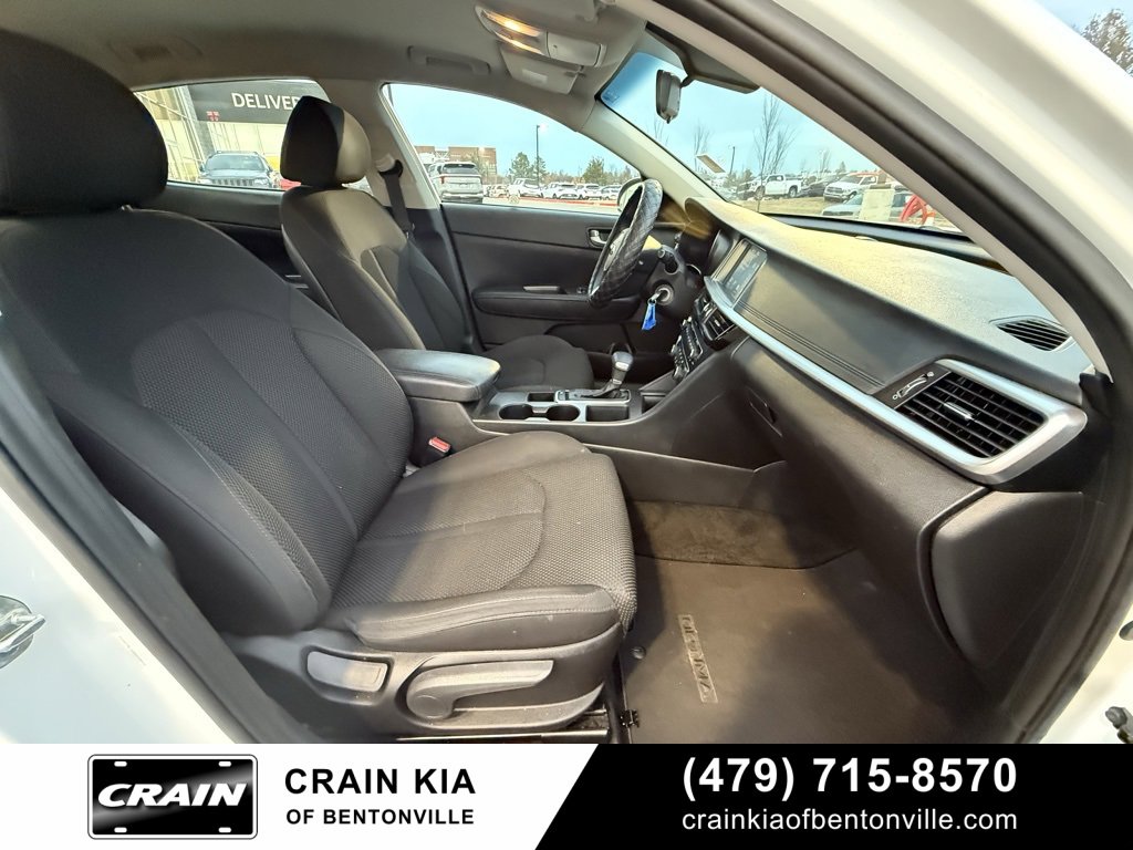 Used 2019 Kia Optima LX image 31