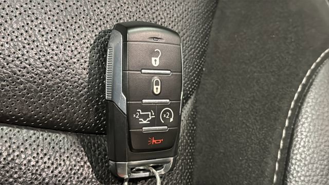 Used 2023 RAM 1500 Laramie AWD/4WD image 20