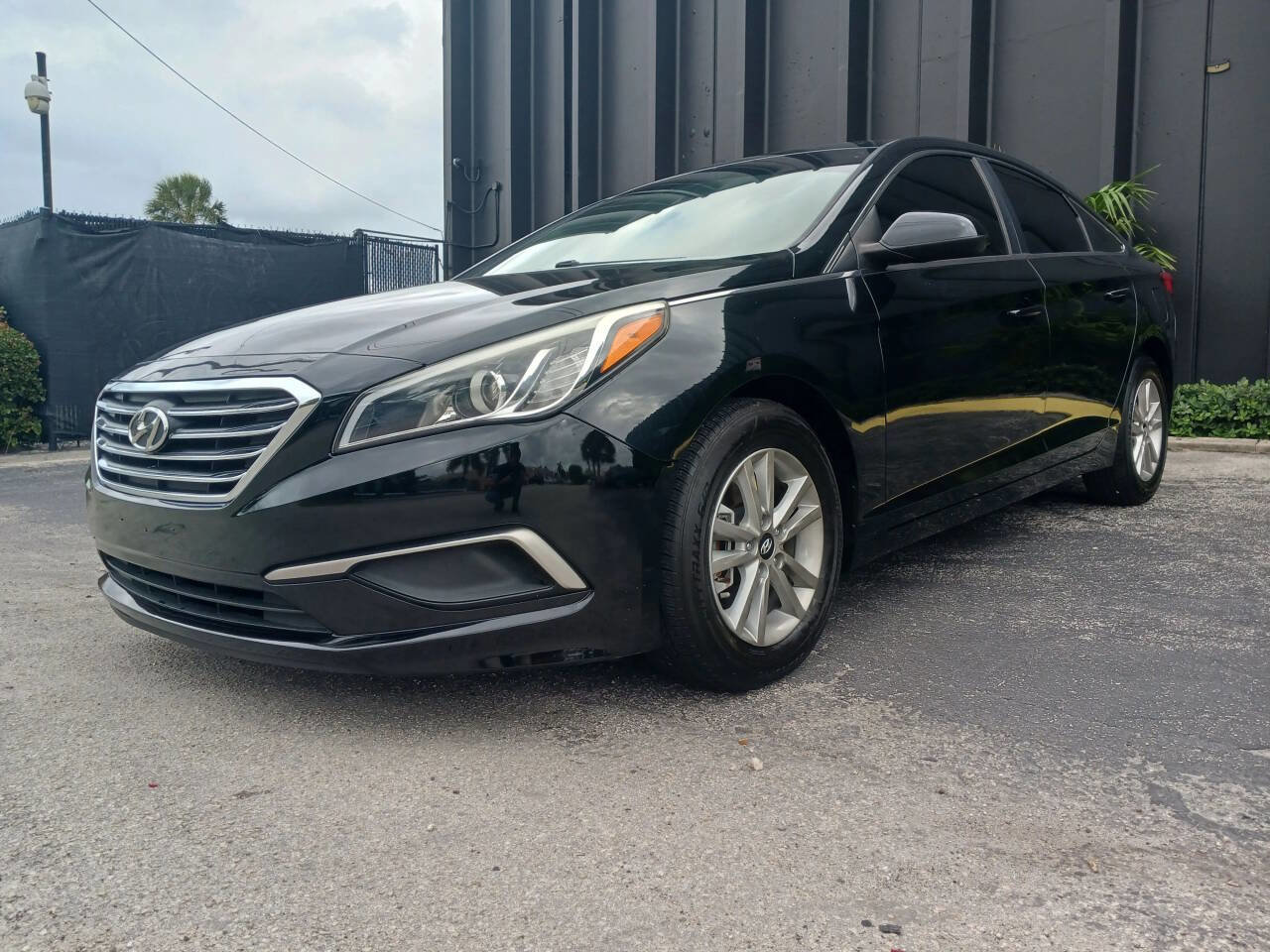 Used 2016 Hyundai Sonata SE FWD image 6