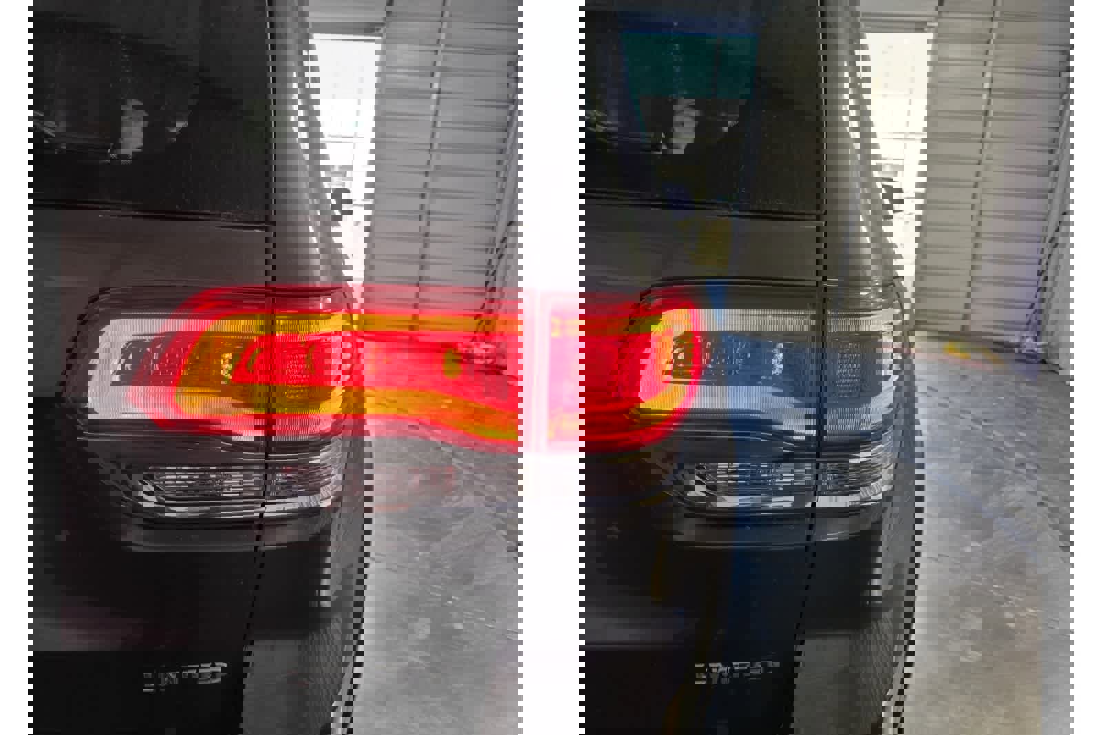 Used 2017 Jeep Grand Cherokee Limited image 10