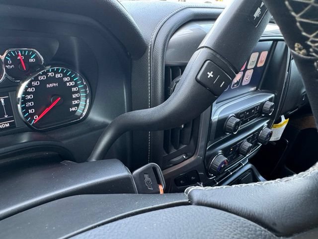 Used 2015 Chevrolet Silverado 1500 LTZ AWD/4WD image 28