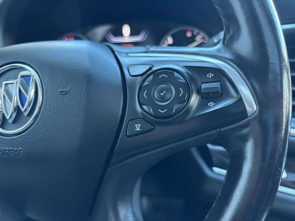 Used 2020 Buick Enclave Avenir w/ Avenir Technology Package AWD/4WD image 23