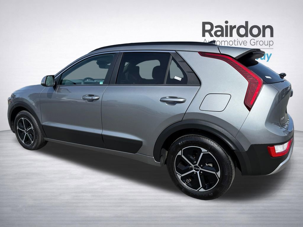 Certified 2024 Kia Niro EX FWD image 5