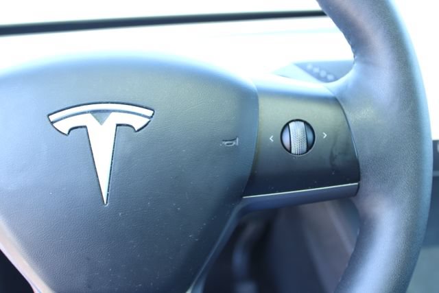 Used 2024 Tesla Model Y Long Range AWD/4WD image 15