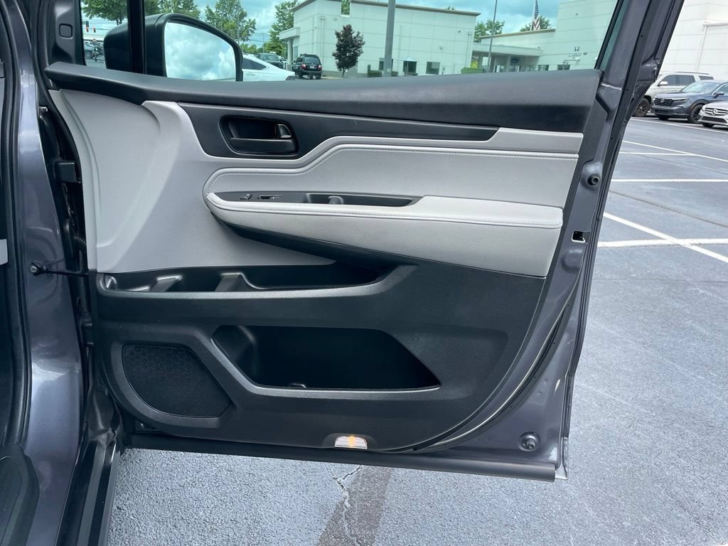 Certified 2024 Honda Odyssey EX image 30