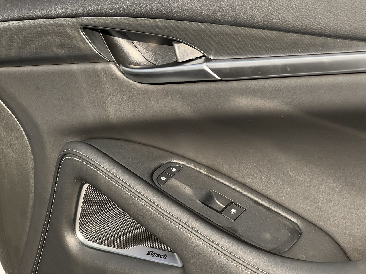 New 2027 INFINITI QX60 Luxe FWD image 25