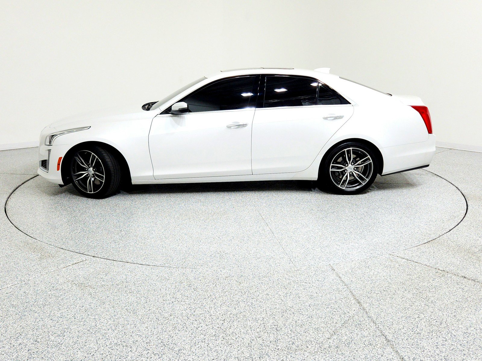 Used 2019 Cadillac CTS Luxury w/ V-Sport Package image 9