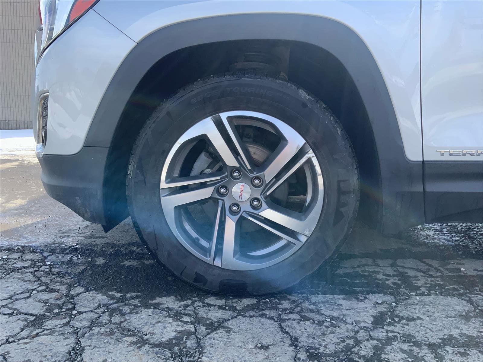 Used 2019 GMC Terrain SLT w/ Preferred Package image 30