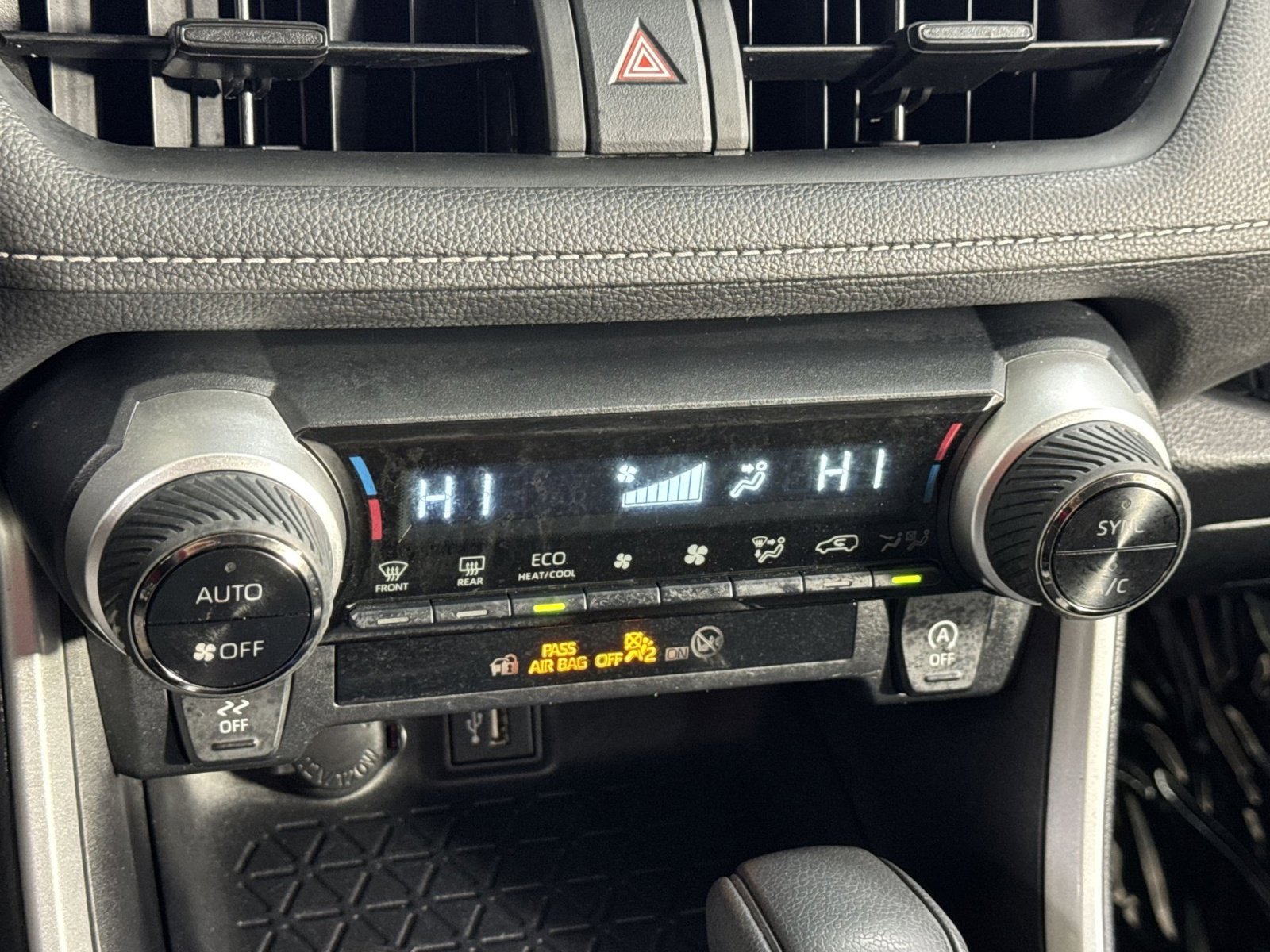 Used 2024 Toyota RAV4 XLE image 23