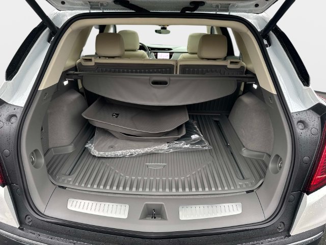New 2026 Cadillac XT5 Premium Luxury w/ Driver Assist Package AWD/4WD image 5