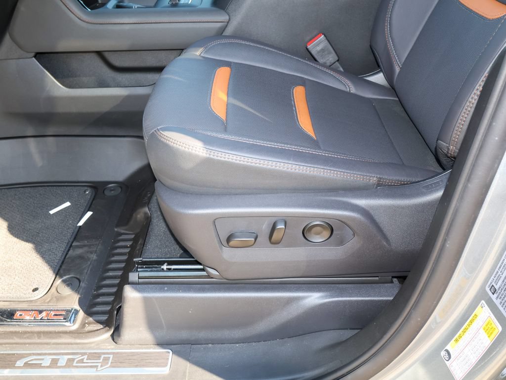 New 2026 GMC Sierra 2500 AT4 w/ AT4 Premium Plus Package AWD/4WD image 10