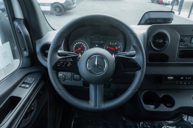 New 2025 Mercedes-Benz Sprinter 2500 image 19