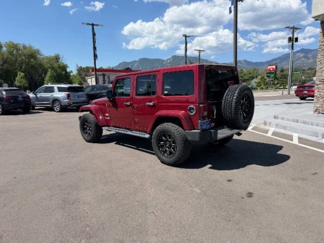 Used 2011 Jeep Wrangler Unlimited Sahara w/ Dual Top Group AWD/4WD image 9