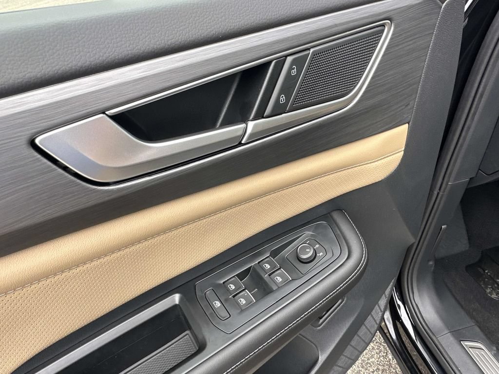 New 2026 Volkswagen Atlas Cross Sport SE AWD/4WD image 11