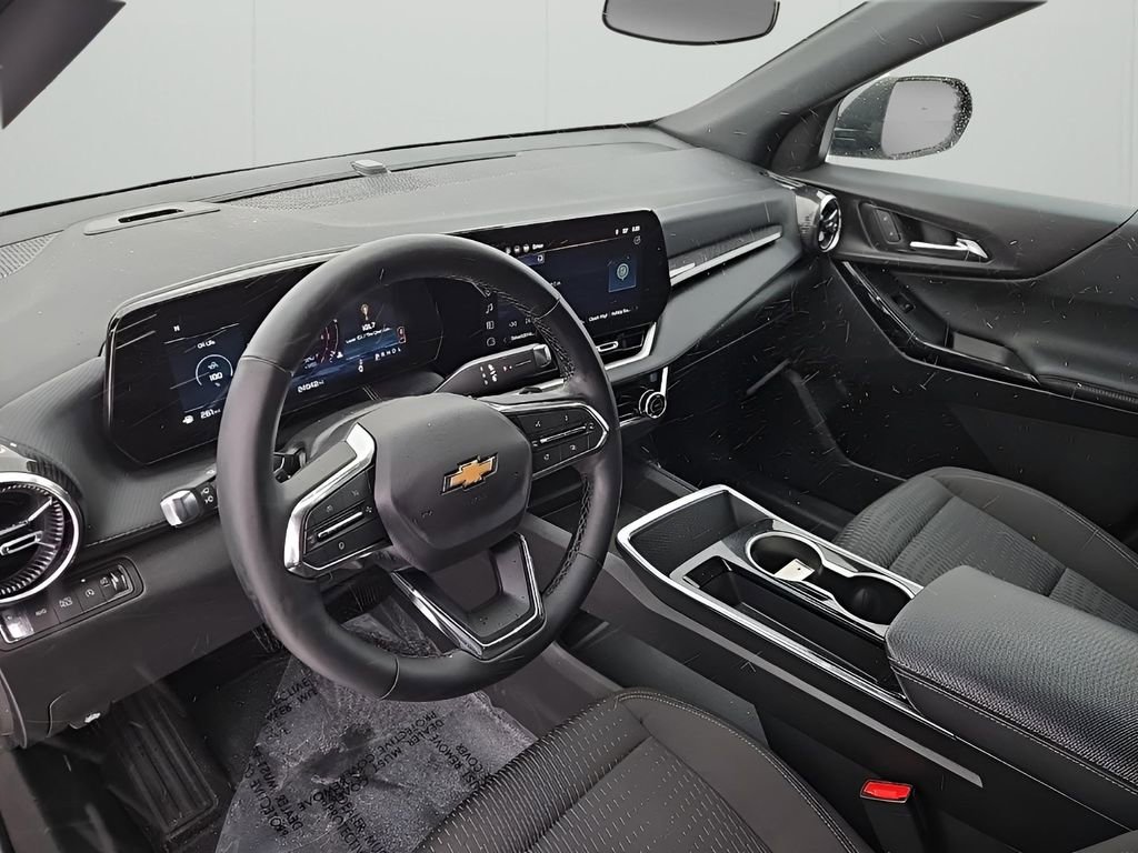 Used 2025 Chevrolet Equinox LT image 11
