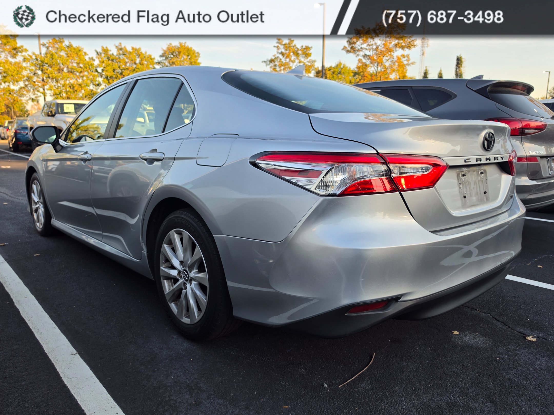 Used 2020 Toyota Camry LE FWD image 4