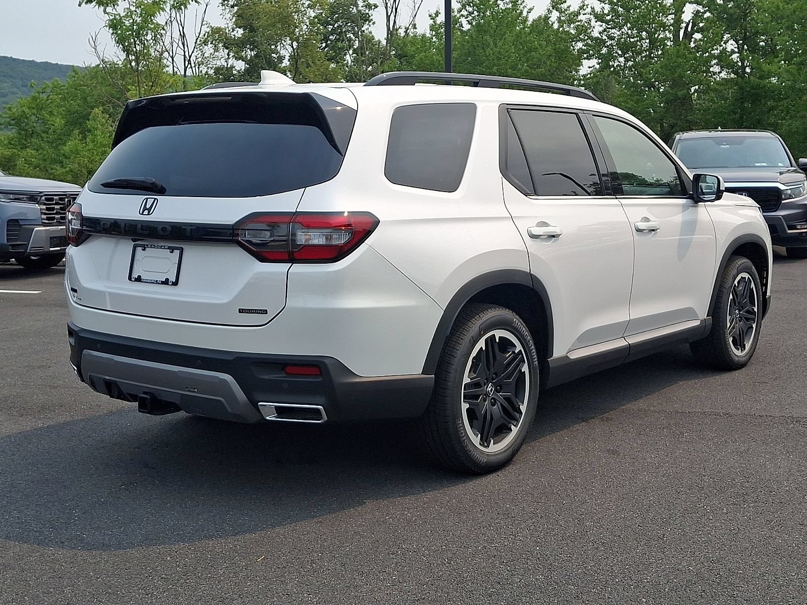 New 2026 Honda Pilot Touring image 4
