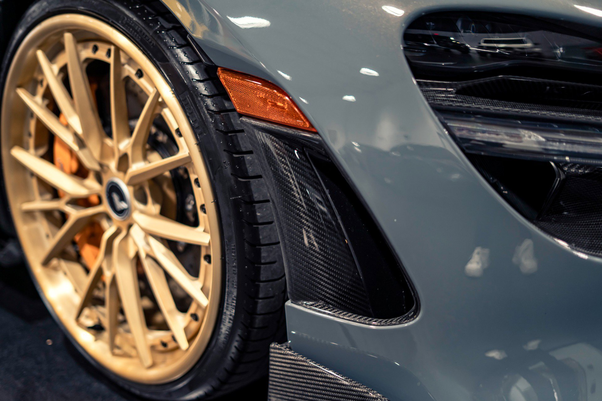 Used 2021 McLaren 765LT RWD image 9