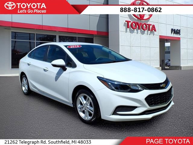 Used 2016 Chevrolet Cruze LT FWD image 1