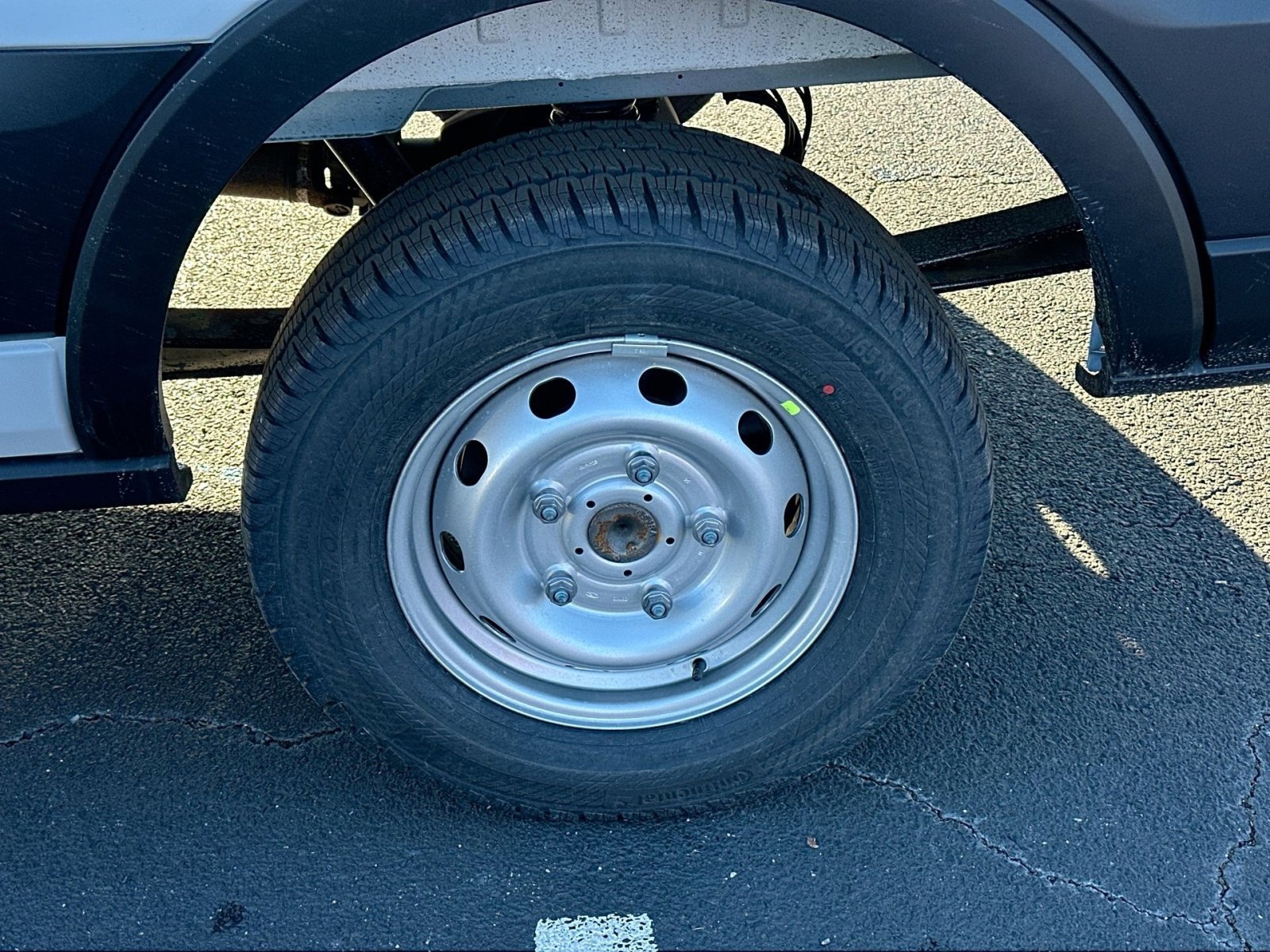 New 2026 Ford Transit 250 148 Medium Roof w/ Load Area Protection Package image 12