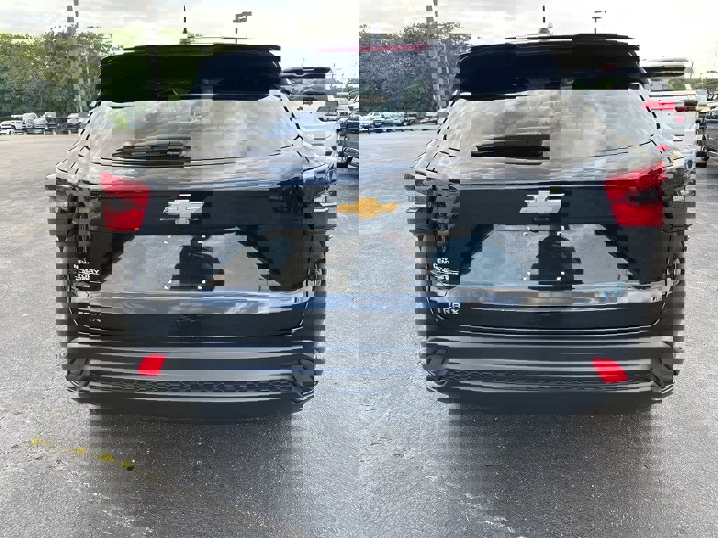 Used 2024 Chevrolet Trax LS image 15