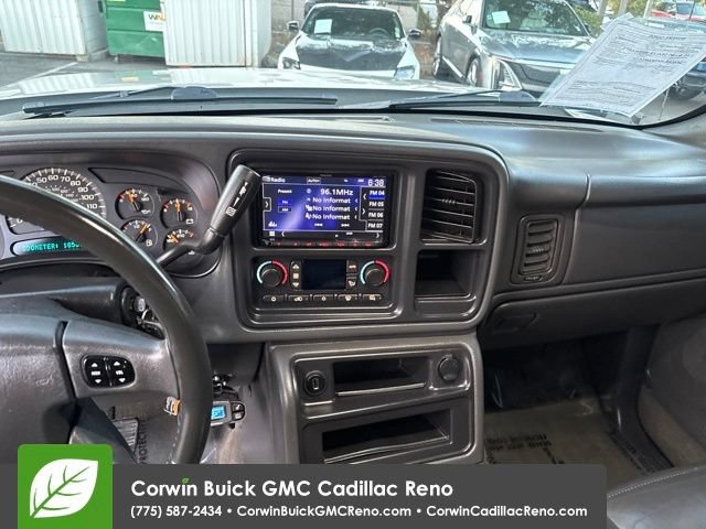 Used 2005 Chevrolet Silverado 2500 LT w/ Heavy-Duty Power Package AWD/4WD image 21