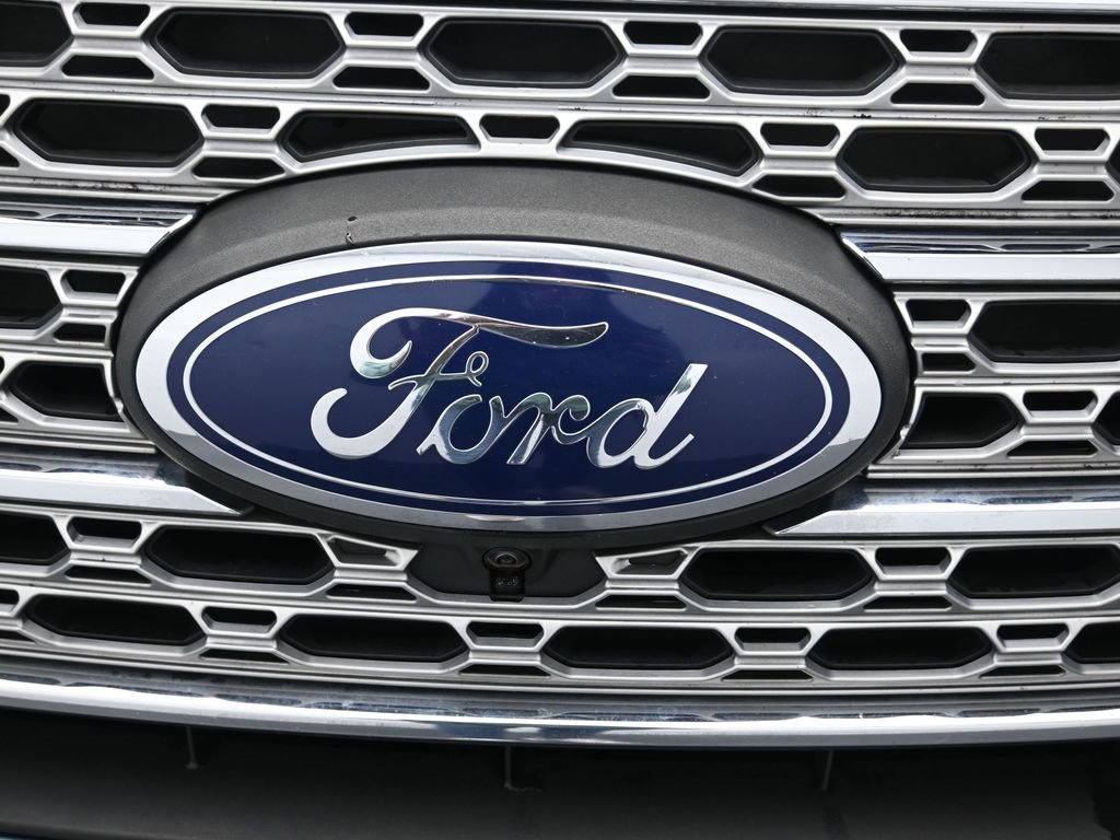 Used 2020 Ford Explorer Limited w/ Class III Trailer Tow Package image 31