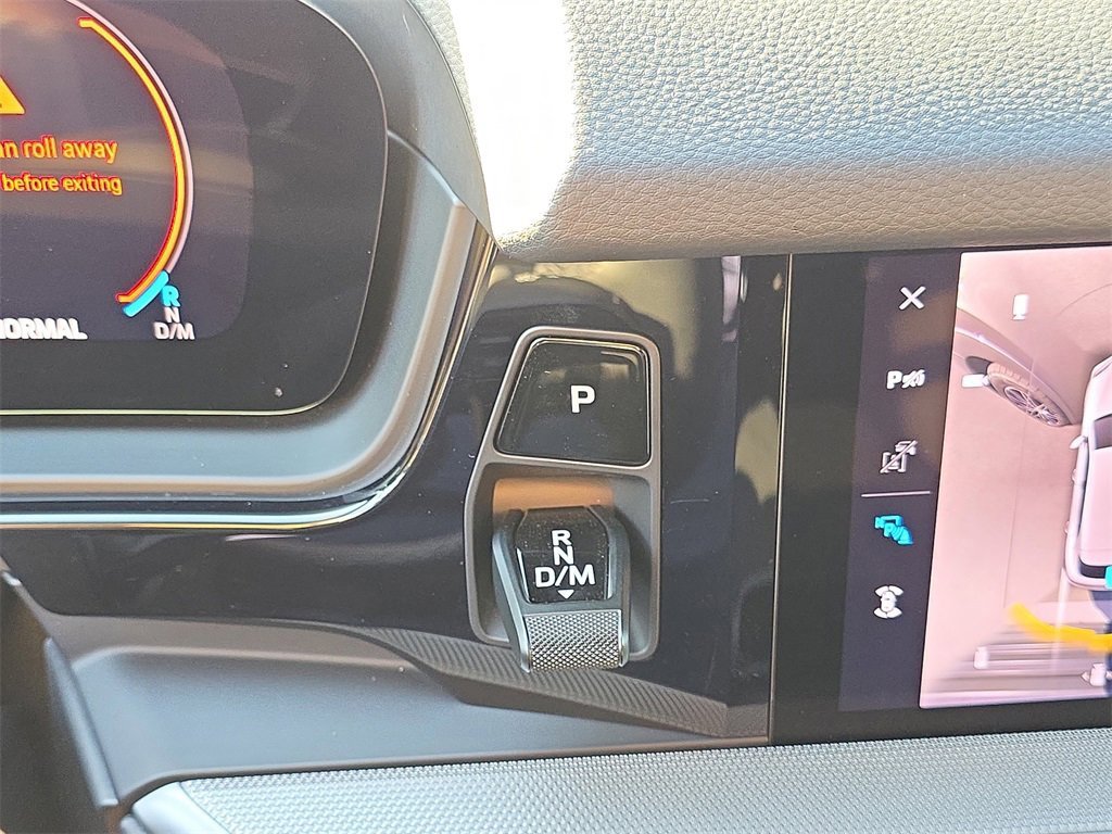 Certified 2025 Porsche Cayenne image 31