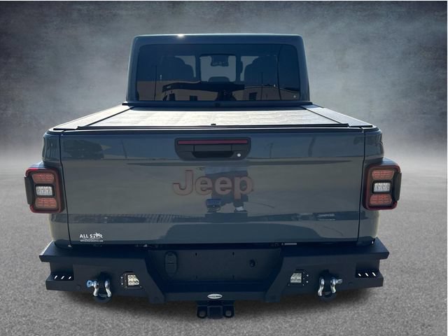 Used 2025 Jeep Gladiator Mojave w/ Convenience Group AWD/4WD image 8